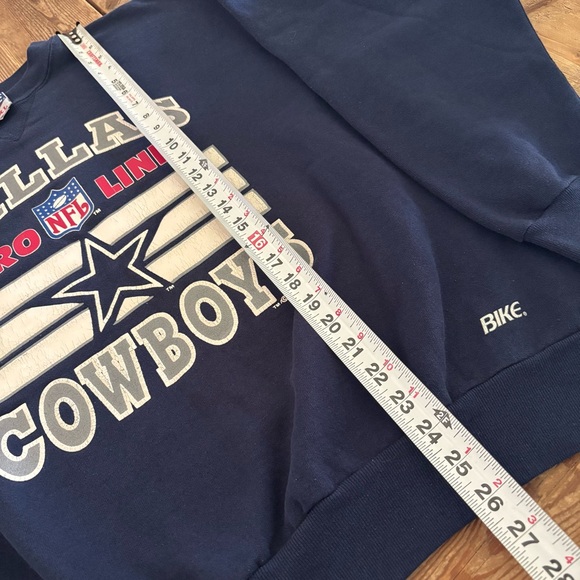 Vintage 90s Dallas Cowboys Pro Line Crewneck Sweatshirt 
Tagged XL - Picture 9 of 10
